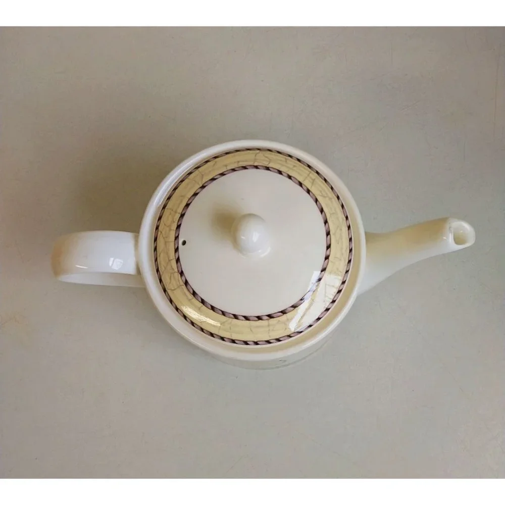 Wedgwood Queen's Ware Sarah's Garden Porcelain Tea Pot